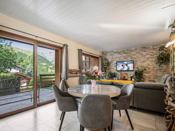 4 Bedroom Chalet in St Martin De Belleville 32