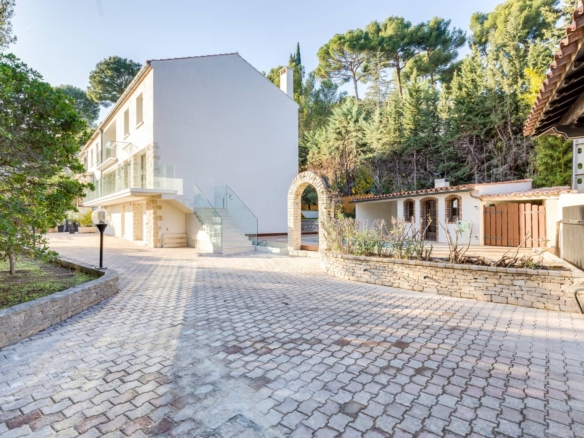 3 Bedroom Villa/House in Cassis 28