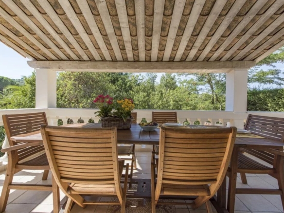 4 Bedroom Villa/House in Saint Tropez 8