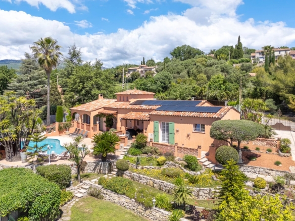4 Bedroom Villa/House in Opio 8