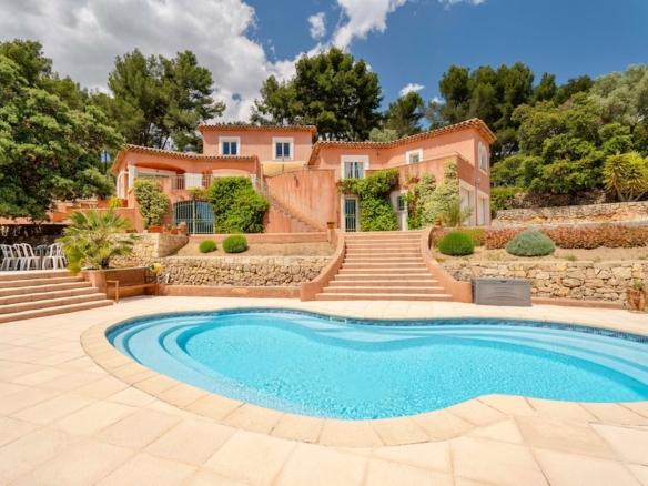 4 Bedroom Villa/House in Bandol 22