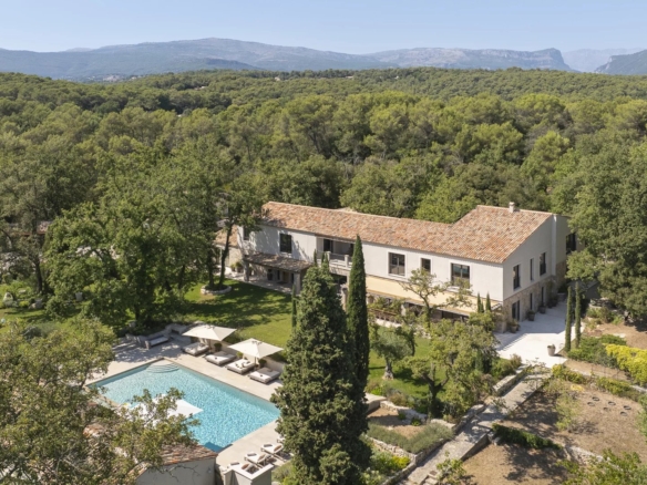 12 Bedroom Villa/House in Valbonne 30