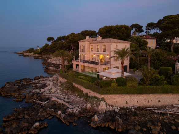 5 Bedroom Villa/House in Cap D Antibes 8
