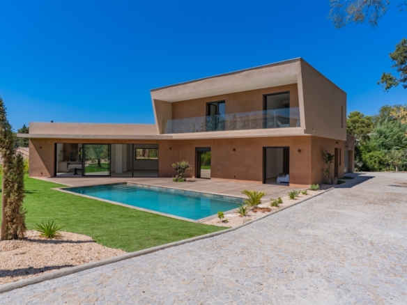 5 Bedroom Villa/House in St Raphael 10
