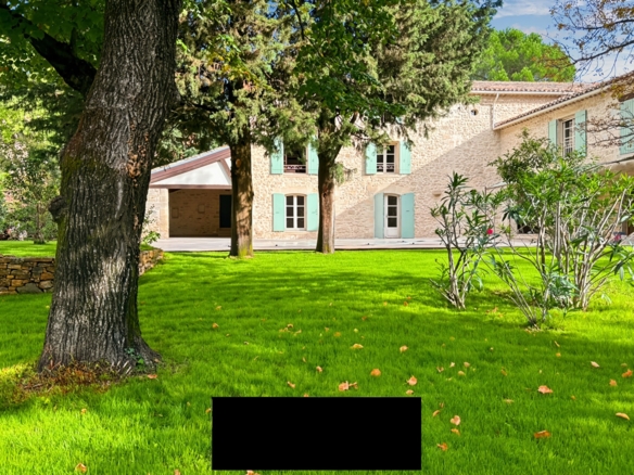 5 Bedroom Villa/House in Uzes 10