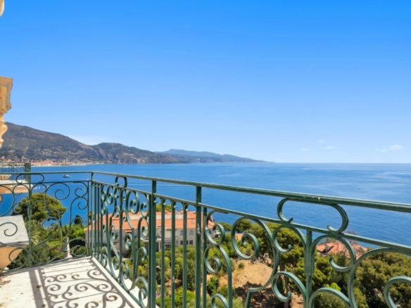 1 Bedroom Apartment in Roquebrune Cap Martin 16