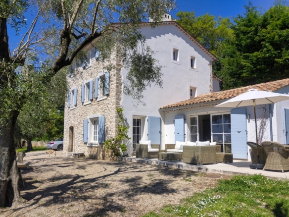 9 Bedroom Villa/House in Cabris 28