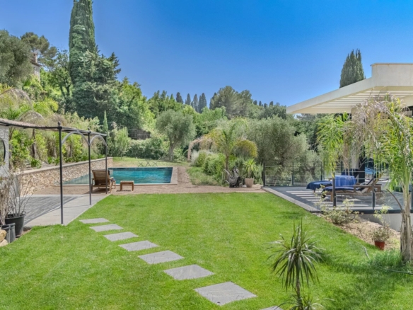5 Bedroom Villa/House in Mougins 10