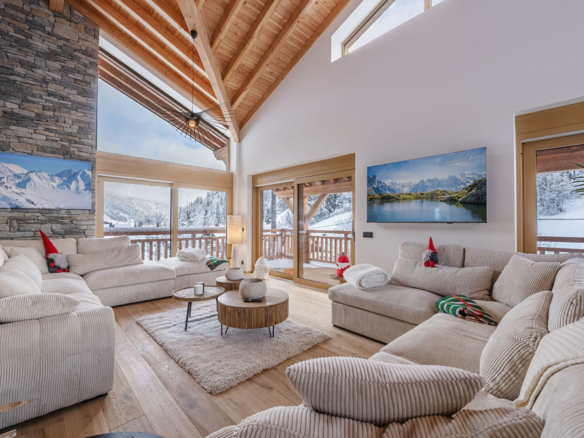 6 Bedroom Chalet in Morzine 18