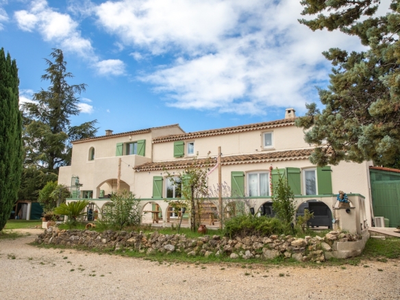 6 Bedroom Villa/House in Aix En Provence 26