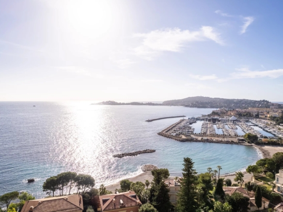 5 Bedroom Villa/House in Beaulieu Sur Mer 26