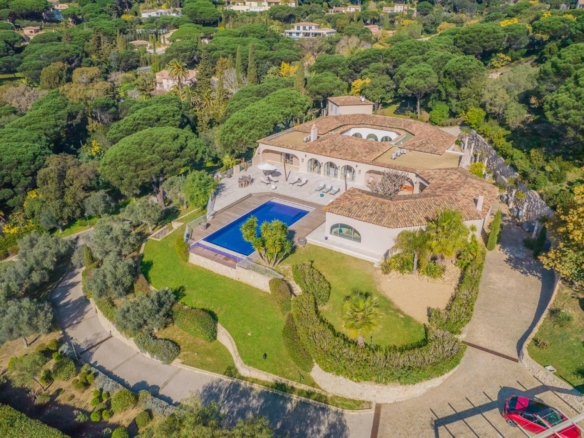 8 Bedroom Villa/House in Ste Maxime 14