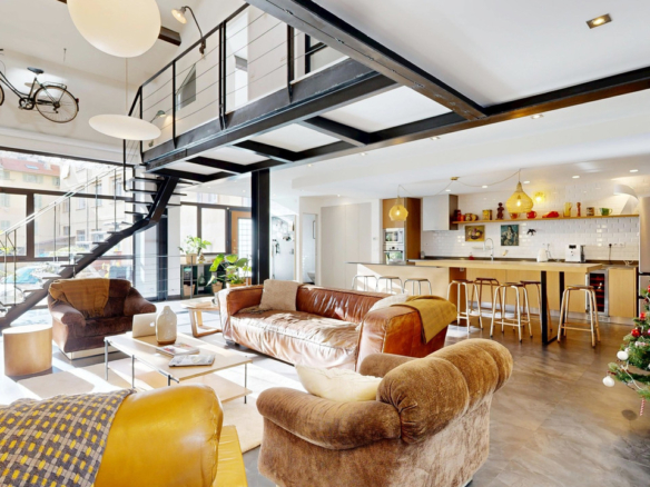 5 Bedroom Apartment in Nice - City 24