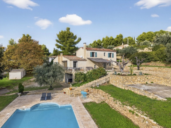 4 Bedroom Villa/House in La Cadiere D Azur 2