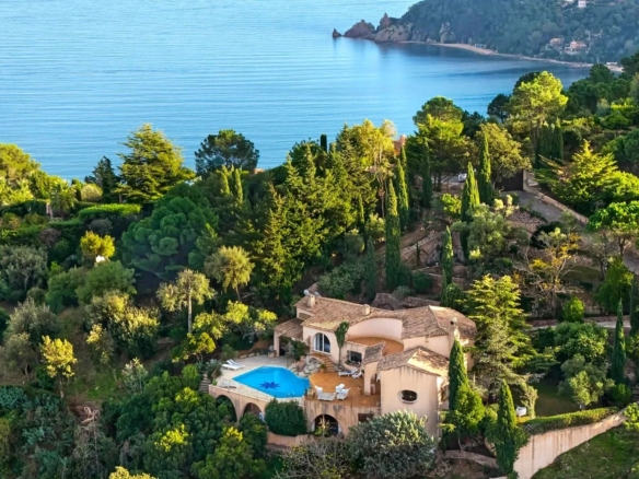 3 Bedroom Villa/House in Theoule Sur Mer 18