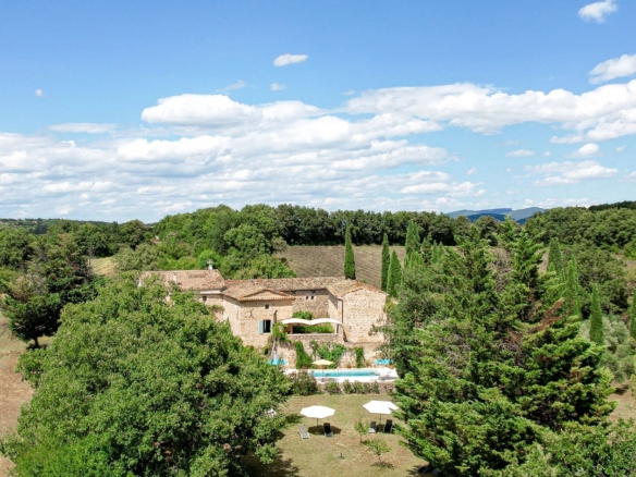 15 Bedroom Villa/House in Uzes 4