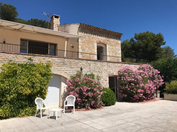 4 Bedroom Villa/House in Vallauris 26