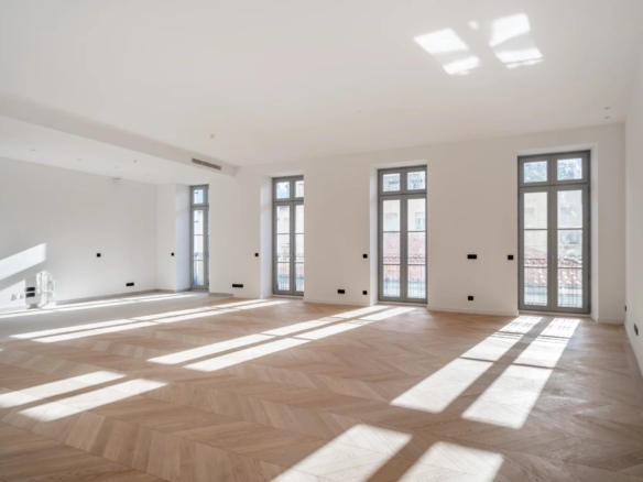 3 Bedroom Apartment in Cannes 30