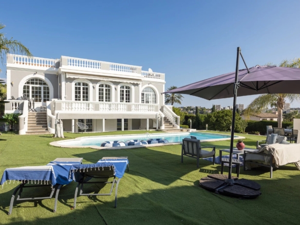 4 Bedroom Villa/House in Antibes 10