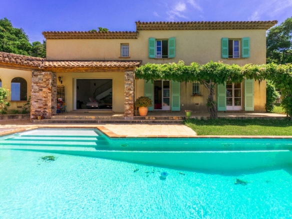 4 Bedroom Villa/House in Cavalaire Sur Mer 22