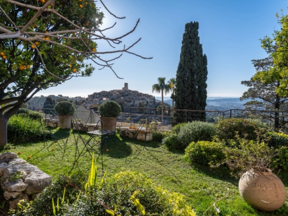 3 Bedroom Villa/House in St Paul 36