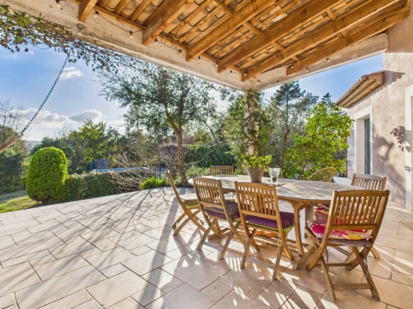 5 Bedroom Villa/House in St Paul En Foret 18