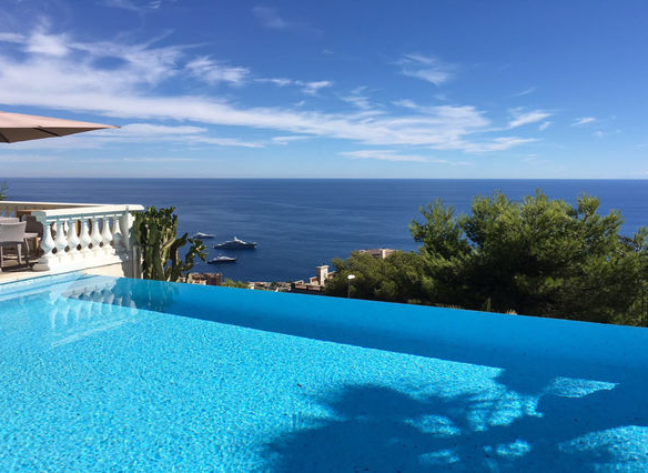 2 Bedroom Apartment in Beausoleil 28
