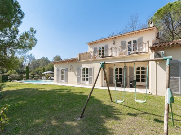 5 Bedroom Villa/House in Opio 18