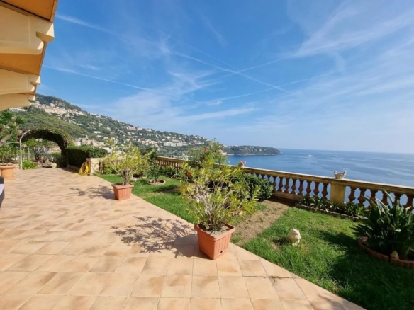 5 Bedroom Villa/House in Roquebrune Cap Martin 26