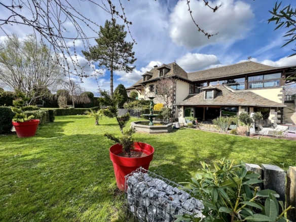5 Bedroom Villa/House in Annecy 14