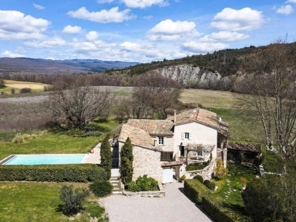 5 Bedroom Villa/House in Forcalquier 22