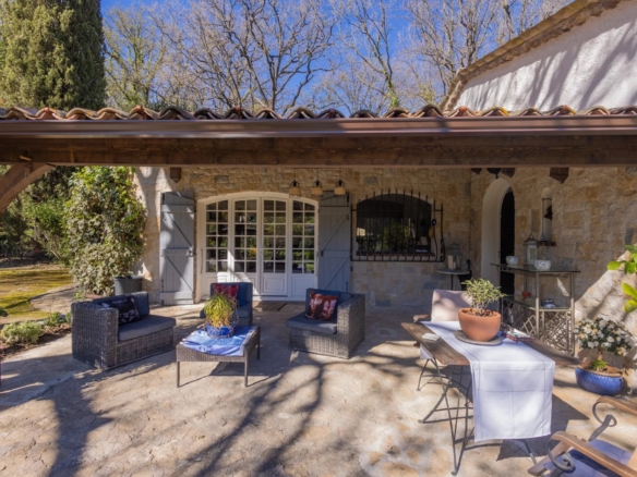 4 Bedroom Villa/House in Opio 2