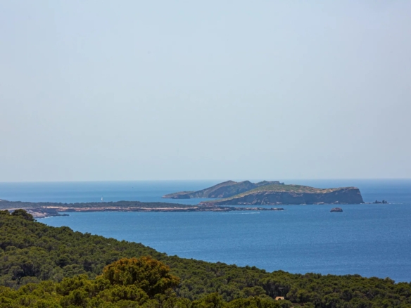 6 Bedroom Villa/House in San Antonio De Portmany 18