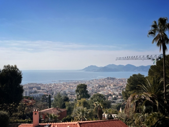 8 Bedroom Villa/House in Cannes 24