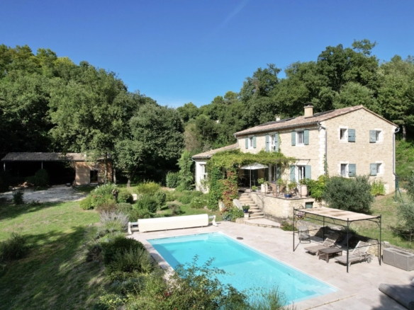 5 Bedroom Villa/House in Uzes 4