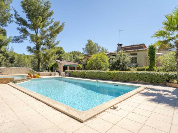 5 Bedroom Villa/House in Sanary Sur Mer 2
