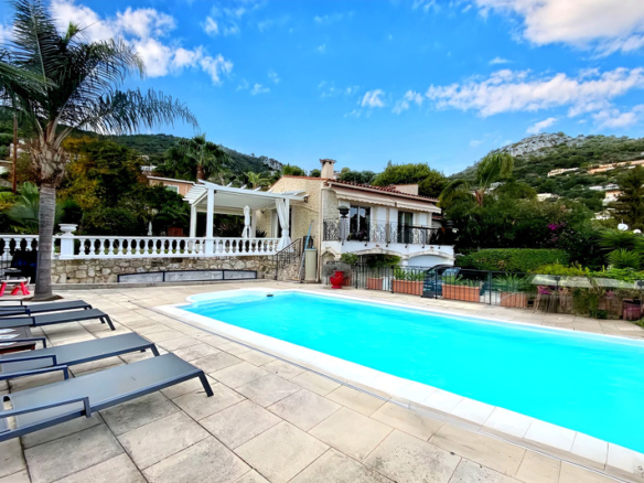 3 Bedroom Villa/House in Beausoleil 12