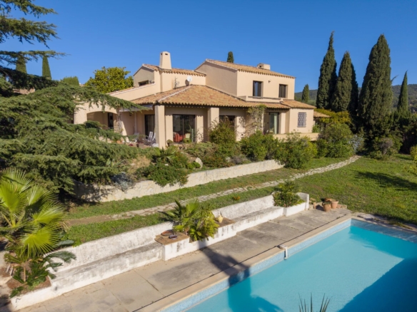 5 Bedroom Villa/House in Sanary Sur Mer 16