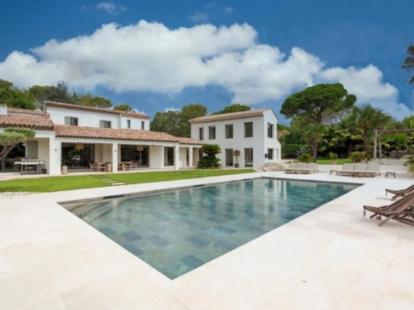 7 Bedroom Villa/House in Mougins 22