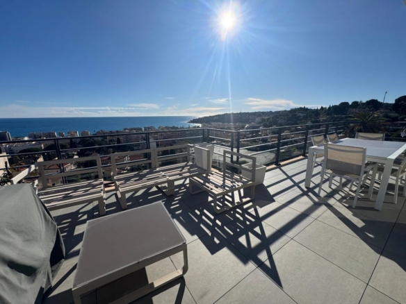 2 Bedroom Apartment in Roquebrune Cap Martin 8