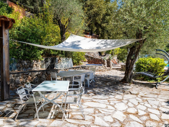 4 Bedroom Villa/House in Nice 26