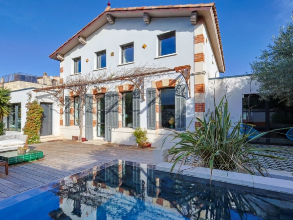 4 Bedroom Villa/House in Marseille 30