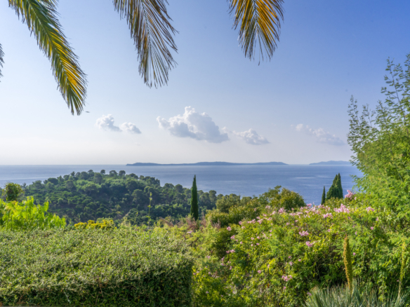 3 Bedroom Villa/House in Rayol Canadel Sur Mer 34