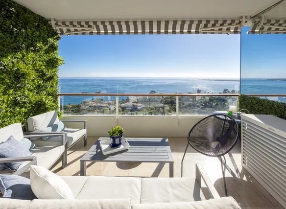 2 Bedroom Apartment in Cannes 24