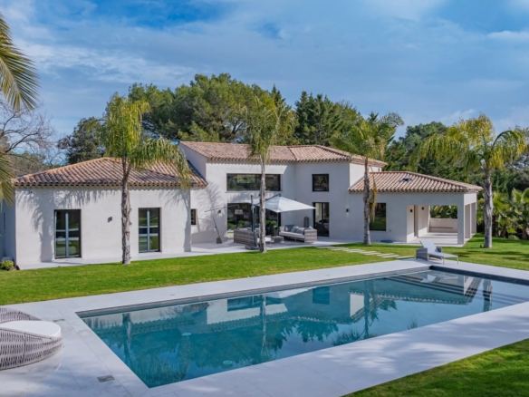 5 Bedroom Villa/House in Mougins 18