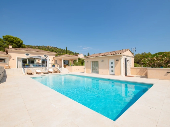 3 Bedroom Villa/House in Roquebrune Sur Argens 36