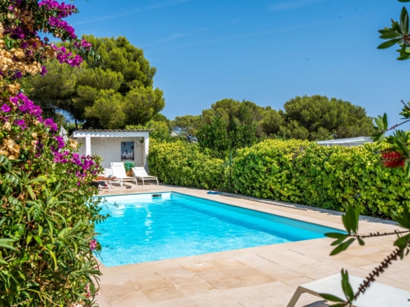 10 Bedroom Villa/House in Les Issambres 36