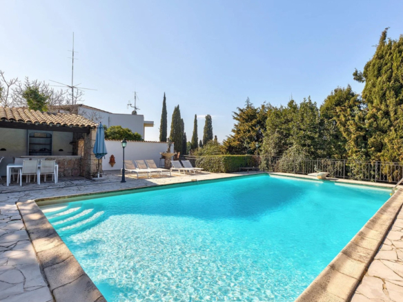 5 Bedroom Villa/House in Mougins 30