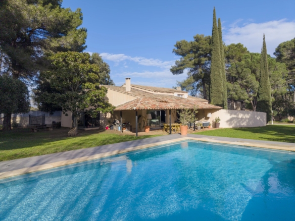 4 Bedroom Villa/House in La Seyne Sur Mer 2