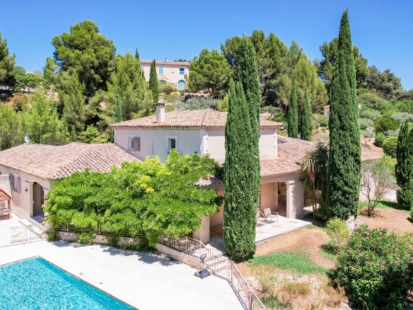 5 Bedroom Villa/House in Maussane Les Alpilles 34